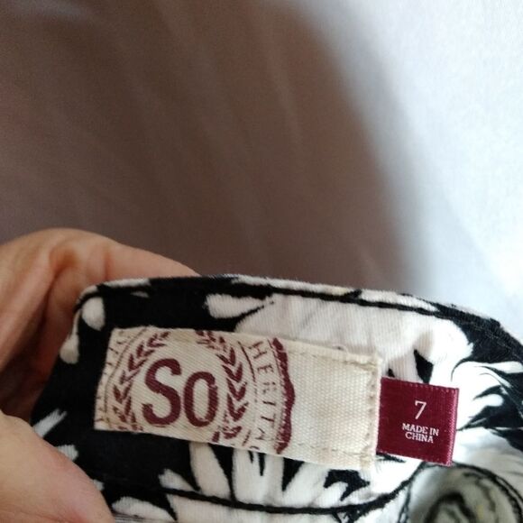 So Heritage shorts  - Picture 3 of 5